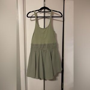 Green Sleeveless Dress